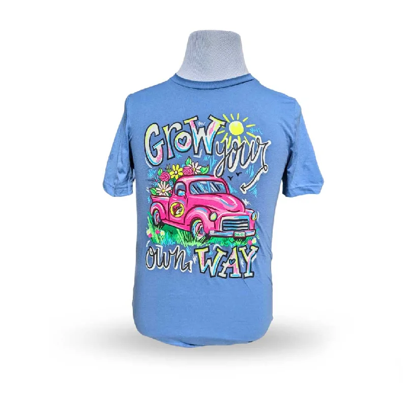 Buc-ee's "Grow Your Own Way" Shirt