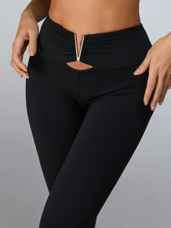 ZASUWA Female Cutout V Shape Metal Leggings